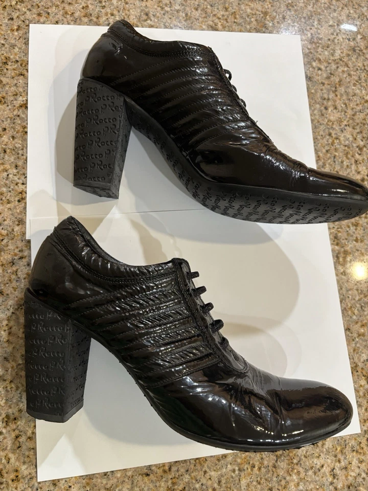 Zapatos para mujer Rocco P. talla 40 5 charol negro hechos en Italia usados de colección Foto 2 de 4