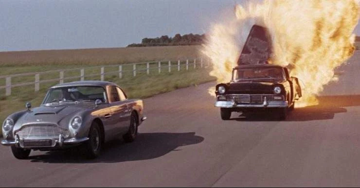 Aston Martin Race Car 007 James Bond Classic1 24Vintage Custom Built18 - Image 4 of 4