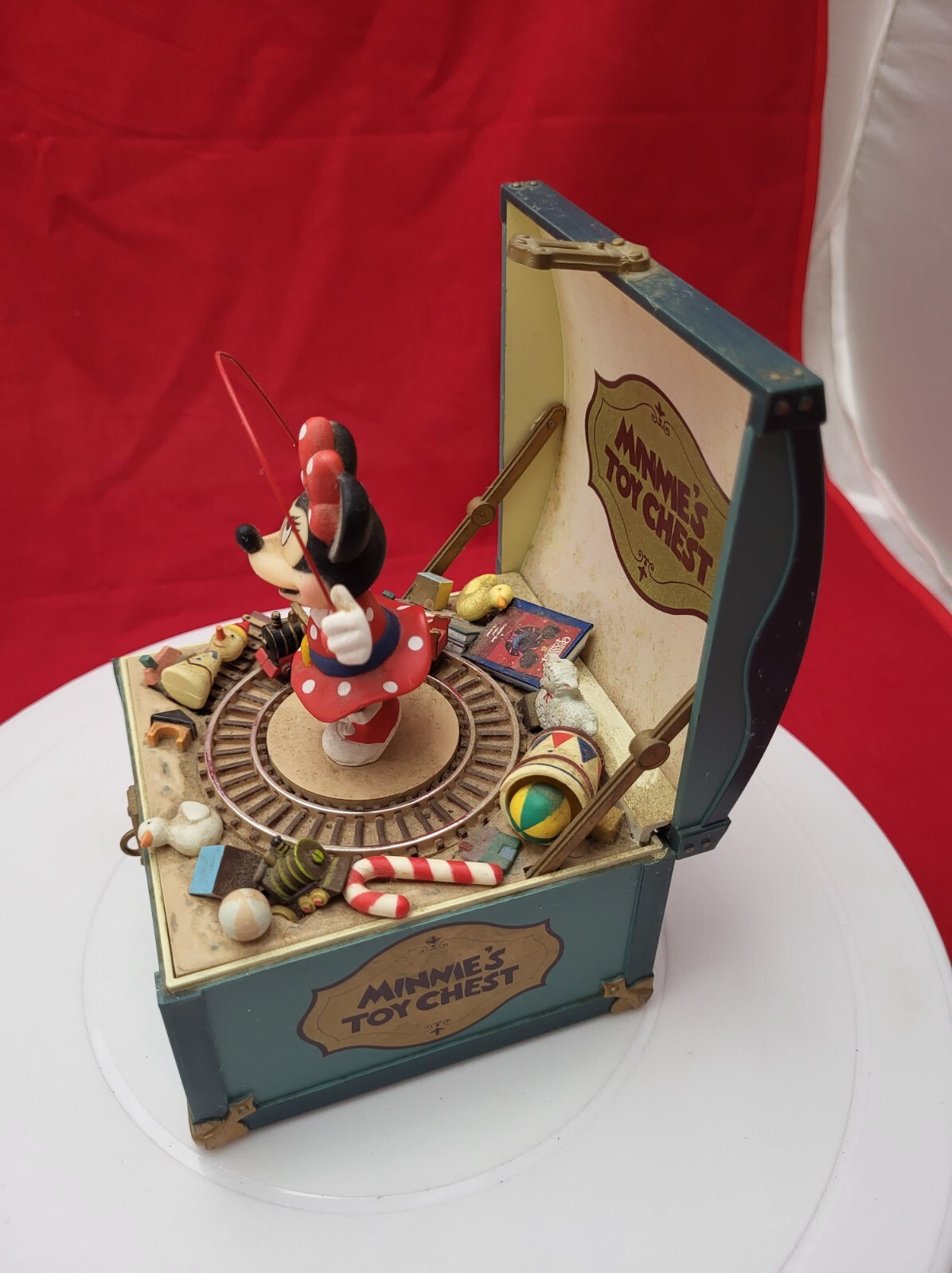 The Walt Disney Company "Schmid" Minnie's Toy Chest Music Box Works