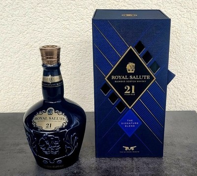 Chivas Royal Salute 21.....Blaue Keramikflasche.....Originalverpackt