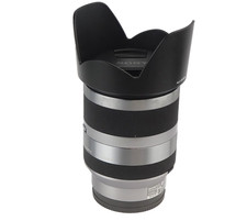 Sony Alpha SEL18200 18-200mm F/3.5-6.3 Aspherical OSS IS E-Mount Obiettivo "OTTIMO"