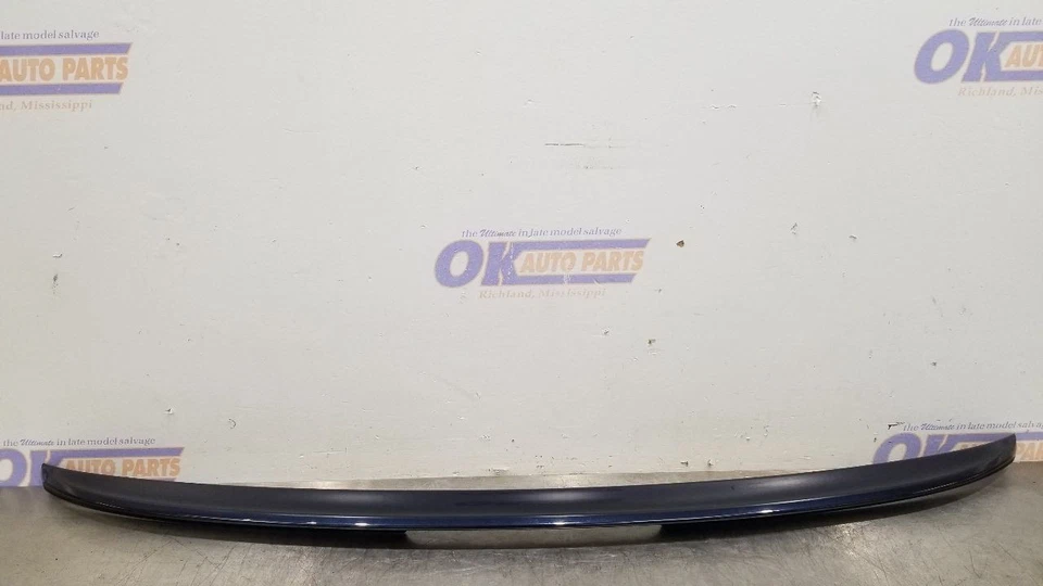 09 MERCEDES BENZ AMG SL63 R230 FLUSH MOUNT REAR SPOILER ASSEMBLY BLUE - Image 2 of 4