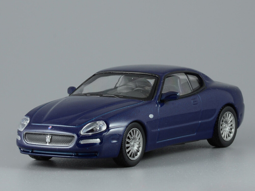 402-438 1/43 マセラティ Quattroporte GTS ブルー 1/43