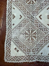 ANTIQUE LACE - TABLECLOTH lace needle, spindles, net, days - circa 1900