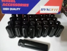 32 DYNOFIT 14mmx1.5 Wheel Lug Nuts with 1 Socket Key, FF-N010P