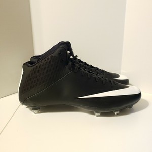 size 14 men's football cleats