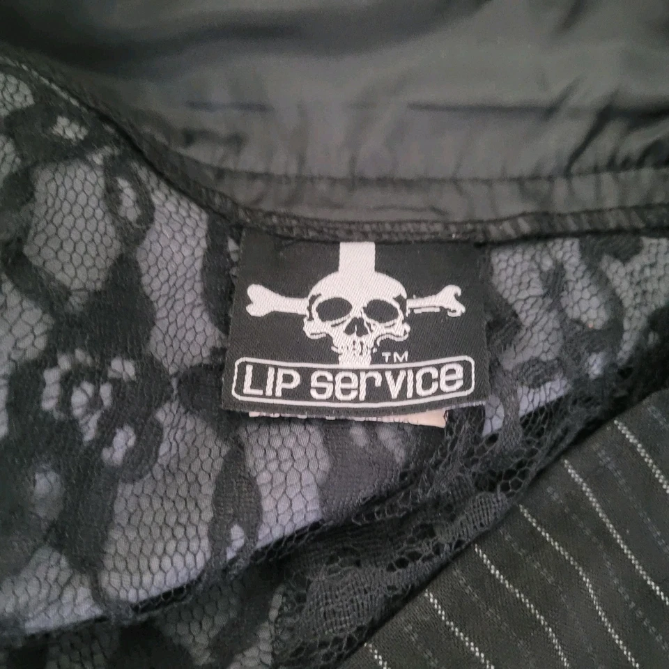 Falda Lip Service Gangsta Pranksta a rayas encaje en capas Y2K talla P pequeña Foto 3 de 4