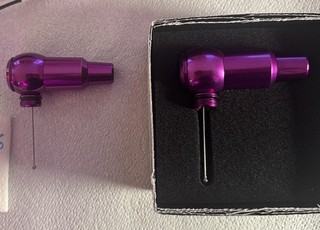 2x Cheyenne Hawk Thunder rotary tattoo machines jumpstart and regular cables