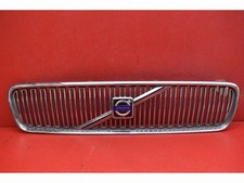 Calandre Volvo V50