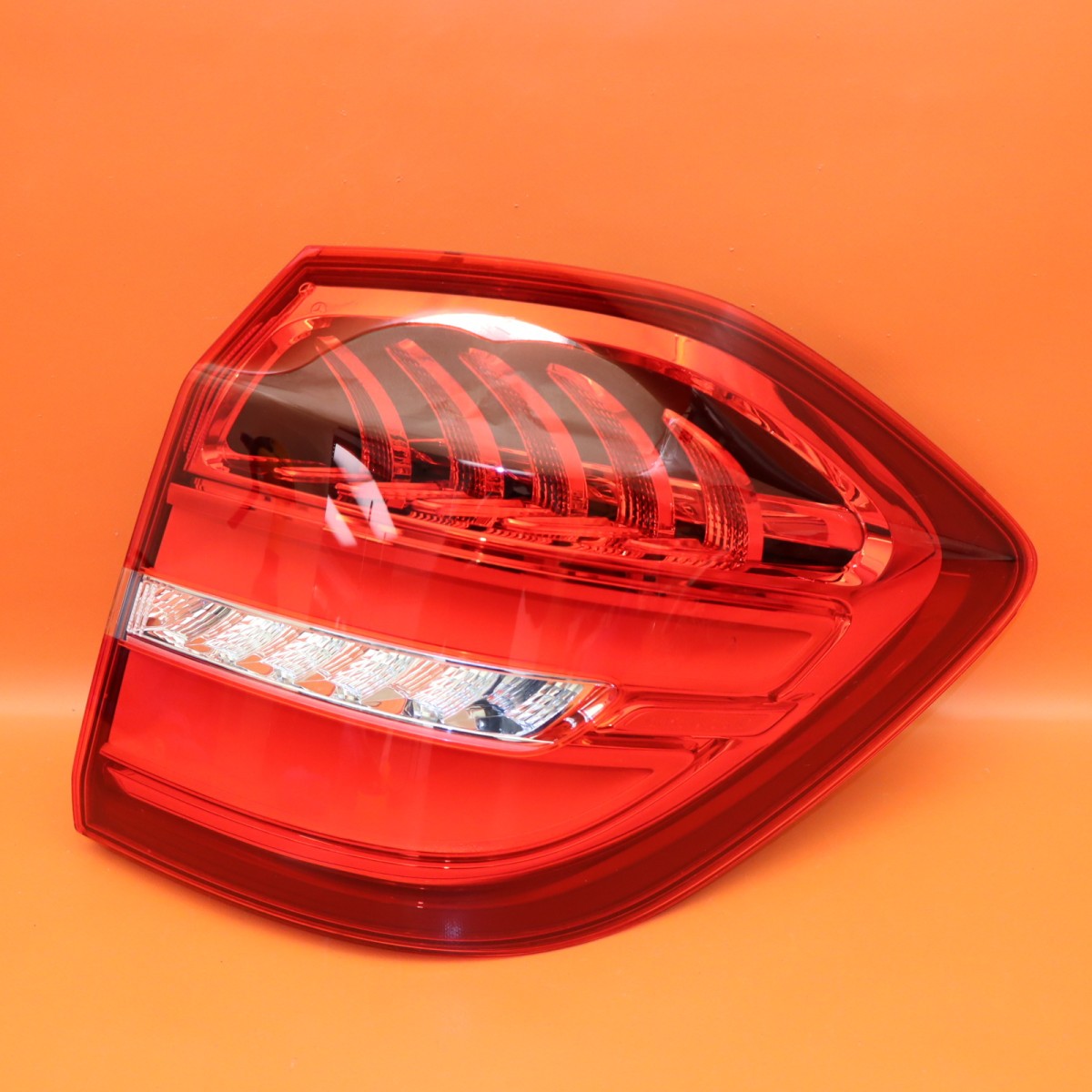 MERCEDES BENZ GLS450 GLS550 GLS63 TAIL LIGHT RIGHT 2017 2018 2019 A1669060402 OE