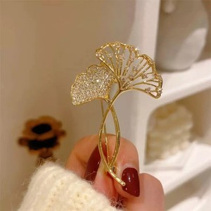 Authentic Lab Created Diamond 1.20Ct Round Ginkgo Leaf Brooch Pin 14K Yellow Gold Plated
