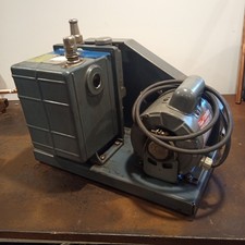 Welch Duo Seal 1402 Vacuum Pump - 1/2HP 115/2...