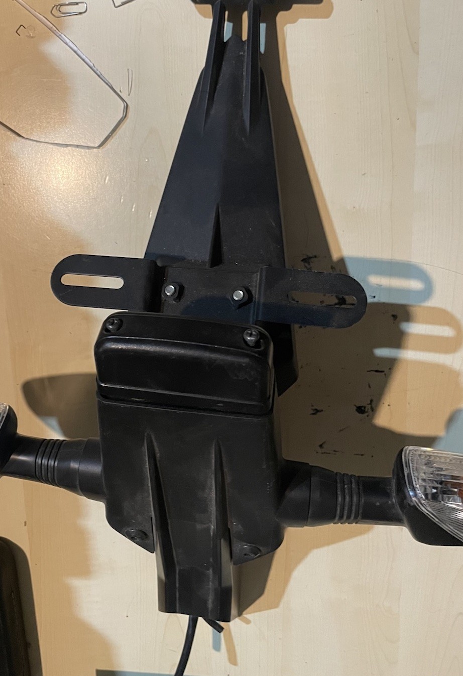 Portatarga Kawasaki ZX-6R 09-16 ZX-10R 08-10 35019-0060 usato Completo Di Frecce