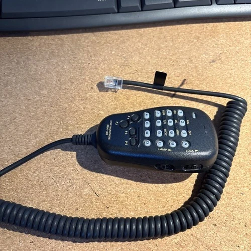 YAESU MH48A6J Handmikrofon DTMF mit 6-pin Western Modular Stecker RJ12 - Bild 1 von 1