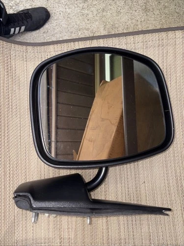 EXTERIOR OEM Driver Side View Mirror Manual Sail Mount Fits 99-07 SIERRA 2500 PI
