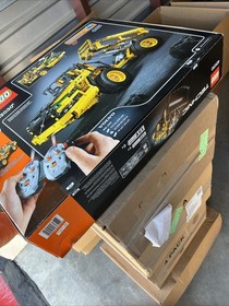 LEGO TECHNIC: Volvo L350f Wheel Loader (42030)