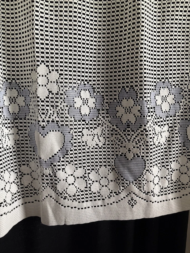 Cenefa Cortina Encaje Cocina Crema y Azul 27"W X 25"L Corazones Diseño Flores Foto 2 de 4