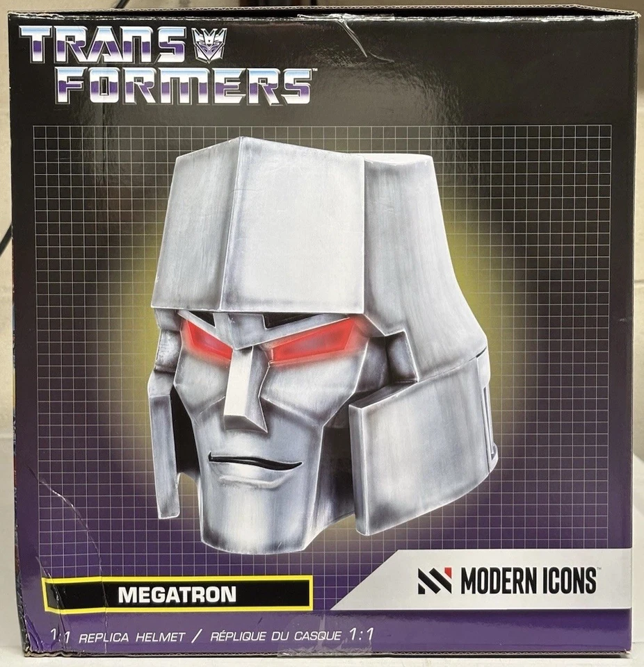 NEW GameStop Modern Icons Transformers Megatron 1:1 Replica Electronic Helmet - Image 4 of 4