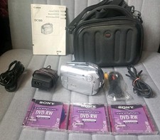 Canon DC100A DVD Camcorder Camera w/ Batterie,Charger, 3 DVDs, Case, Manual