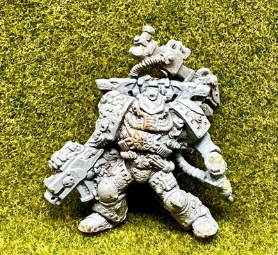 Warhammer 40k Space Wolves Chaplain Iron Priest Metal