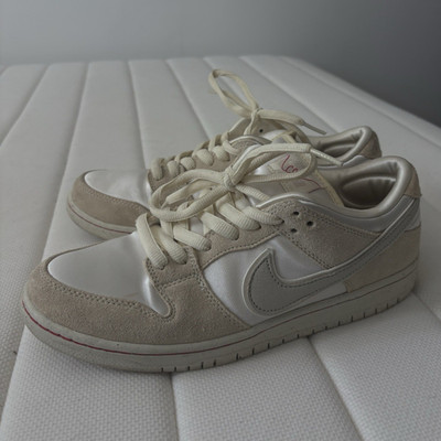 Nike Dunk Low Premium SB  City of Love Collection - Light Bone 
