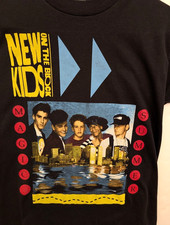 Vintage 1990's New Kids On The Block Band T Shirt MAGIC SUMMER Tour YOUTH XL