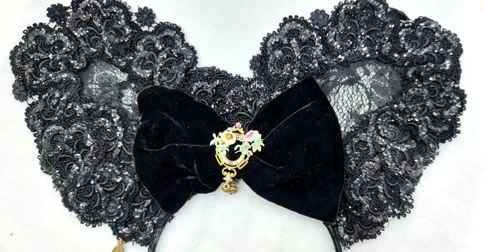 Lovey Encaje Flores Negras con Lazo de Pelo de Cristal por Michal Negrin Único Foto 3 de 4