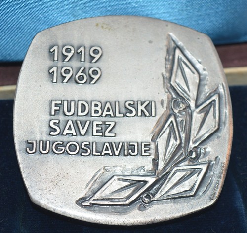 Federación Yugoslavia de Fútbol 1919-1969 50 Aniversario Placa Bertoni Milano - Imagen 3 de 3