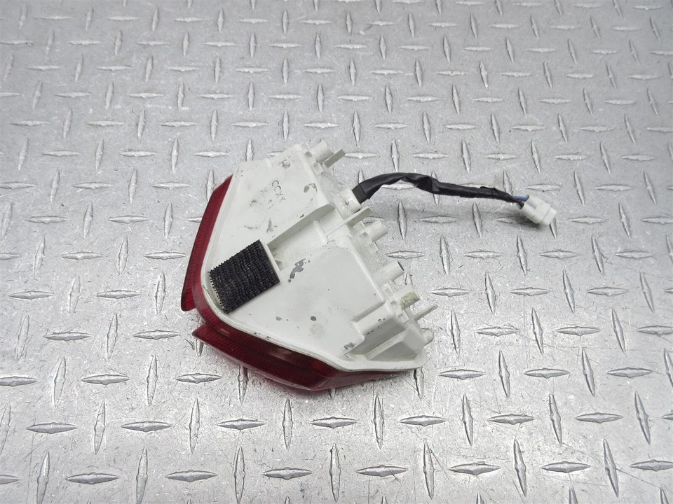 08-09 Suzuki GSXR 600 2008 luz trasera luz de freno trasera conjunto de lámpara Foto 2 de 4