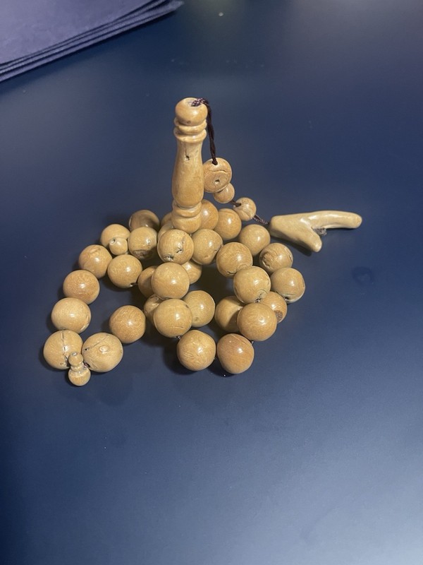 RARE ANTIQUE WHITE CORAL ISLAMIC PRAYER BEATS نوادر اليسر الأبيض