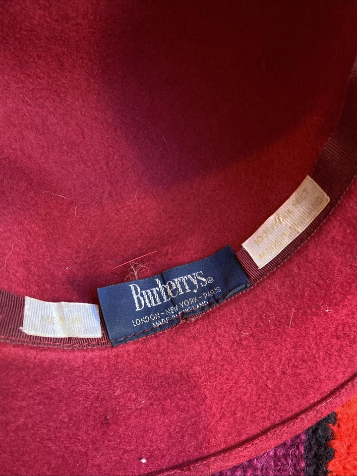 Burberrys Londres Vintage Derby Fedora Sombrero Talla M Rojo Baya Lana Fieltro Inglaterra Foto 2 de 4
