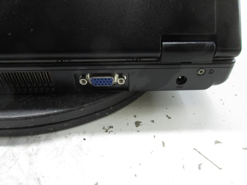 Dell Inspiron 1200 Intel Celeron M 1,40GHz 256MB BEZ DYSKU TWARDEGO - Zdjęcie 4 z 10