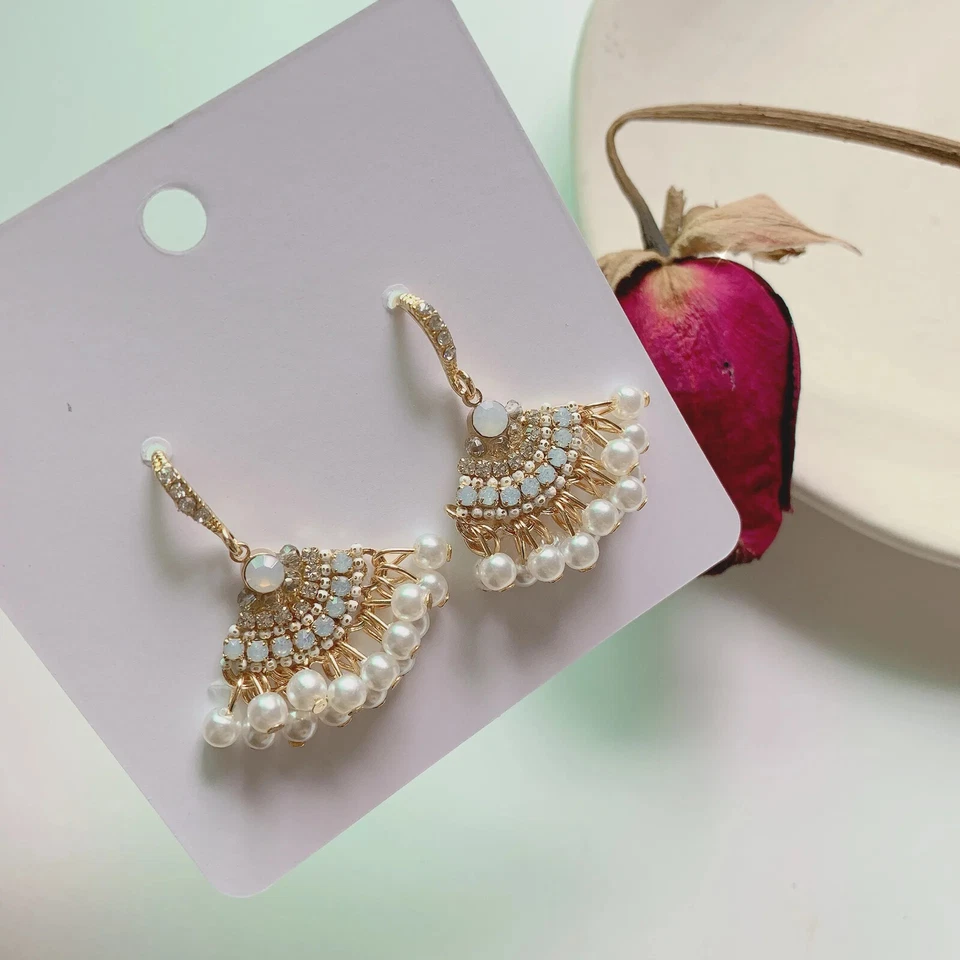 New Vintage Scalloped Full Rhinestone Imitation Pearl Crystal Drop Earrings - Image 3 of 4