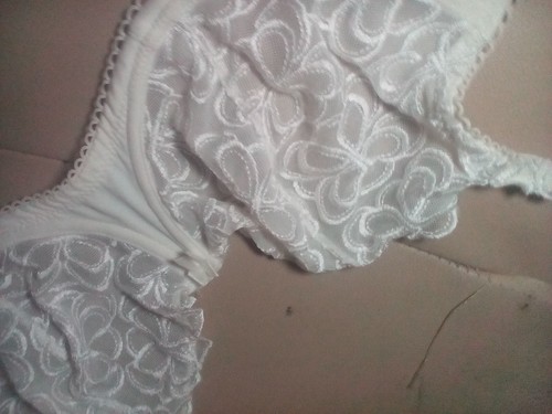 SCHÖNER BON MARCHE DAMEN WEISS SPITZE VOLLSCHALEN BH, GRÖSSE 40D, SEHR GUTER ZUSTAND - Bild 2 von 8
