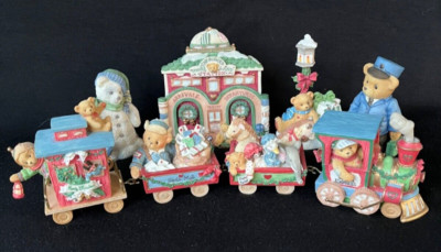 Cherished Teddies Santa Express Train Set/Depot/Station Master