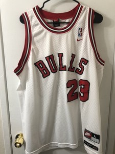 michael jordan away jersey