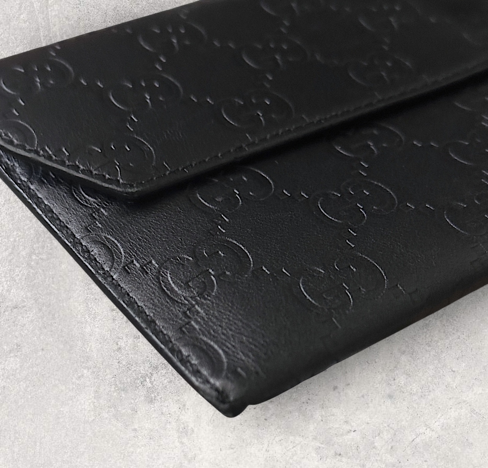 Gucci Monogram Leather Envelope Wallet - image 6