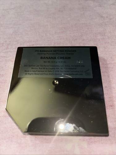 Too Faced Tutti Frutti It's Bananas BANANA CREAM Brightening Setting Powder NIB - Picture 4 of 6
