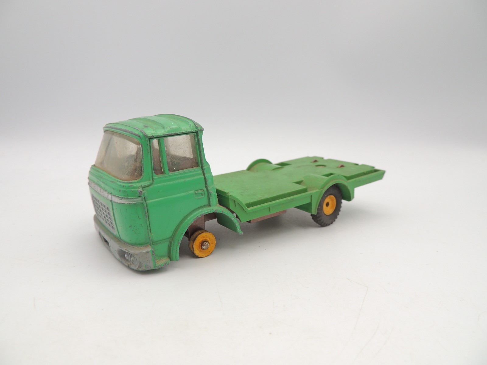 Dinky 577, Berliet Cattle Truck - Free Price Guide & Review