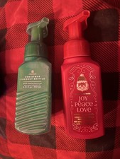 Botellas de jabón de manos vacías Bath & Body Works 2 Navidad verde y rojo paz alegría amor