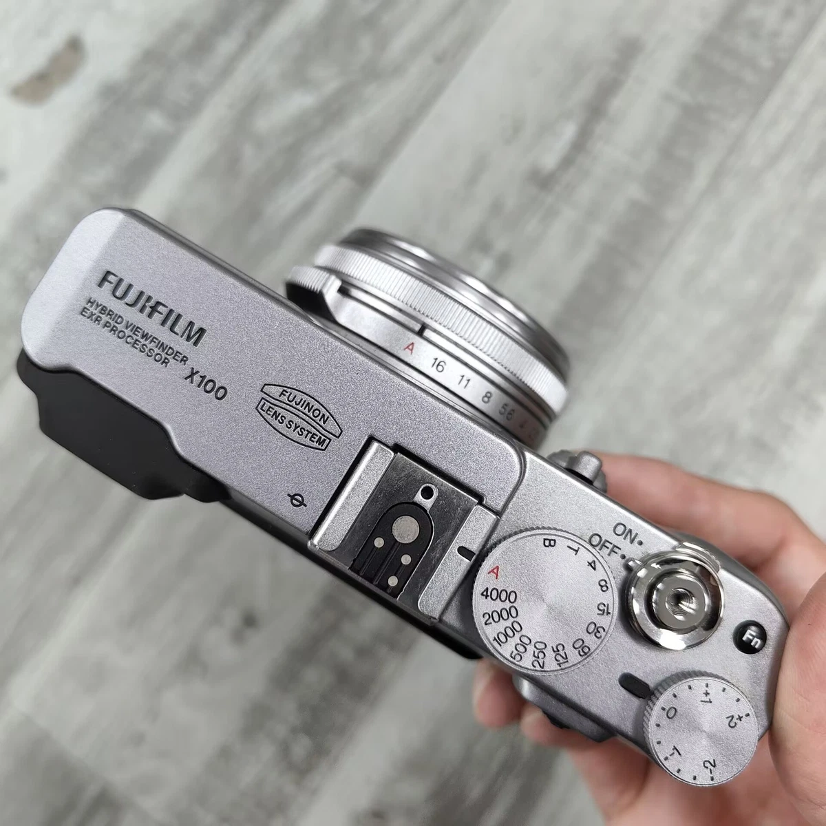 Preços baixos em Fujifilm FinePix X100 | eBay