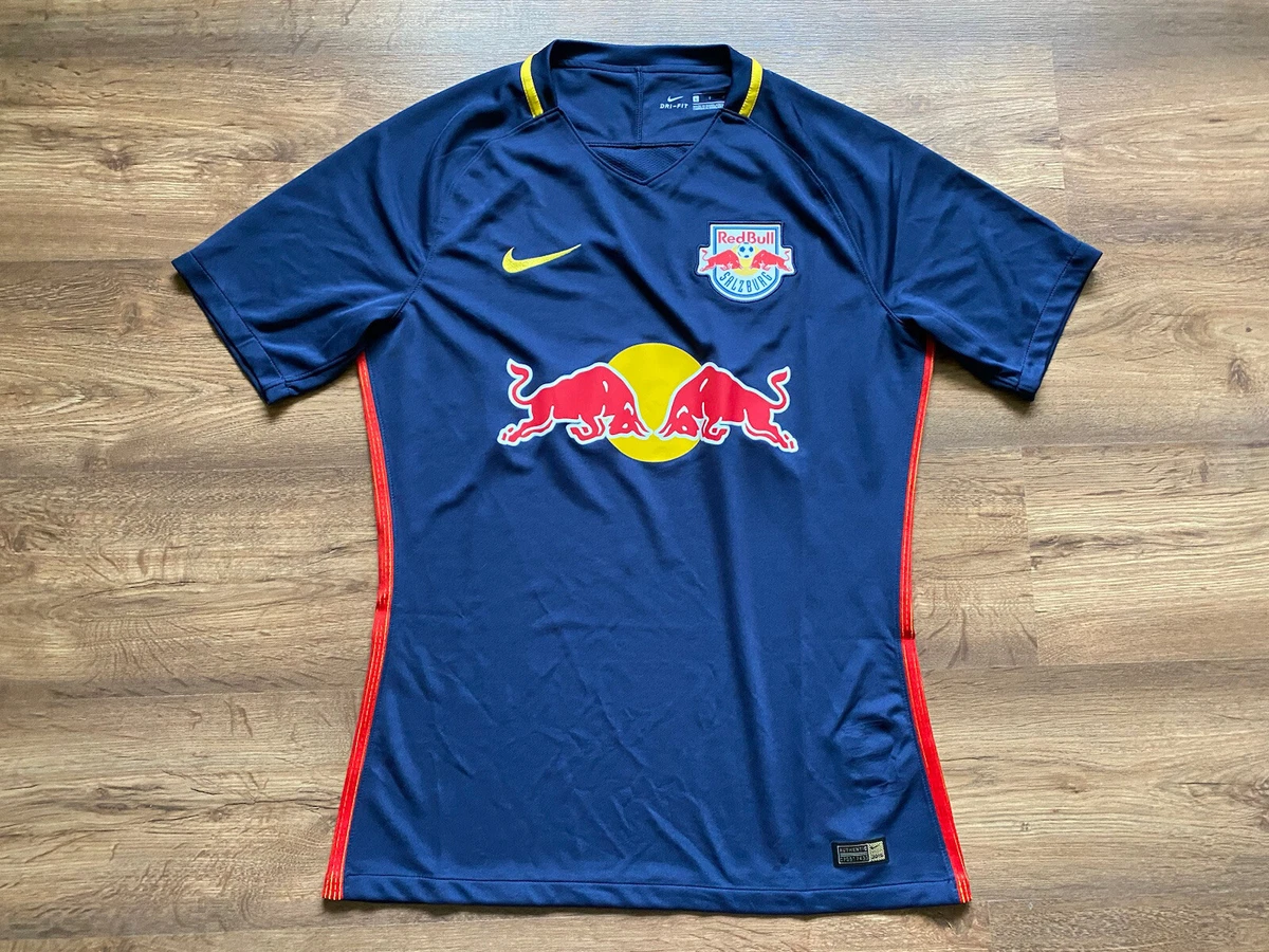 Nike red shop bull salzburg