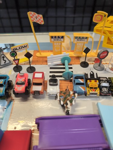 Vintage Micro Machines City Service Center Playset Carrying Case 1987 LOT BUNDLE - Picture 6 of 22