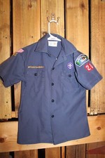 Boy Scouts of America BSA Youth Shirt Blue Cub Medium