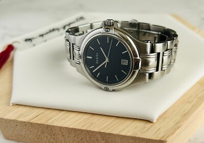 GUCCI SILVER BLACK DIAL DATE MEN'S VINTAGE SWISS MADE WATCH 9040M