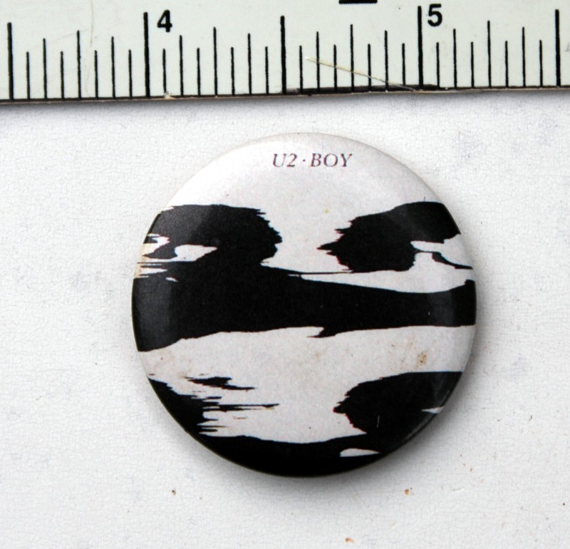 U2 Boy Promotional 1980 Pin Button Pinback Original 1.25"