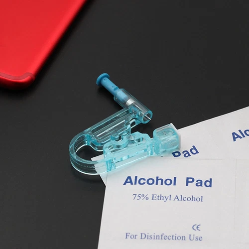 2Pcs Piercing Gun Disposable Sterile Ear Nose Piercing Kits Ear Rings Studs Tool image 8