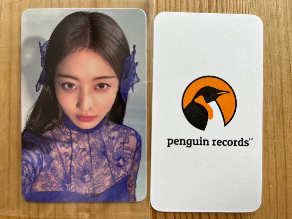 TWICE JIHYO　ZONE

デジパックver

ジヒョ JIHYO (TWICE) - ZONE (Target Exclusive, CD) : Target
