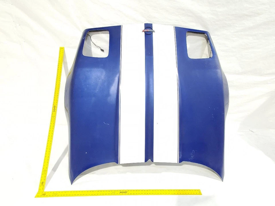 Chevrolet Corvette 1984 panel del capó OEM necesita pintura Foto 2 de 4