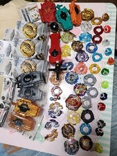Lot BEYBLADE - édition limitée WHF et neuf jamais ouvert